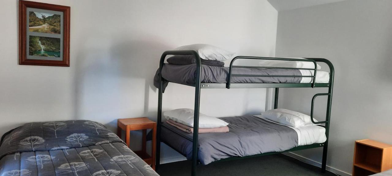 Lake Brunner Country Motel & Holiday Park Moana ภายนอก รูปภาพ