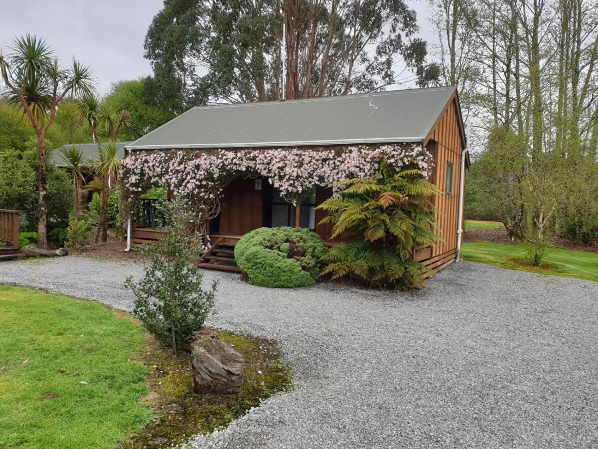 Lake Brunner Country Motel & Holiday Park Moana ภายนอก รูปภาพ