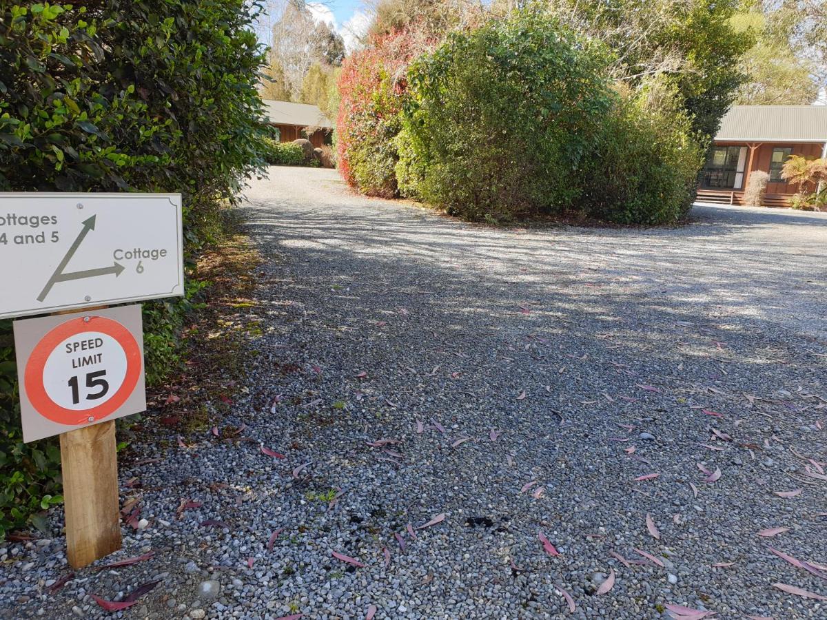 Lake Brunner Country Motel & Holiday Park Moana ภายนอก รูปภาพ